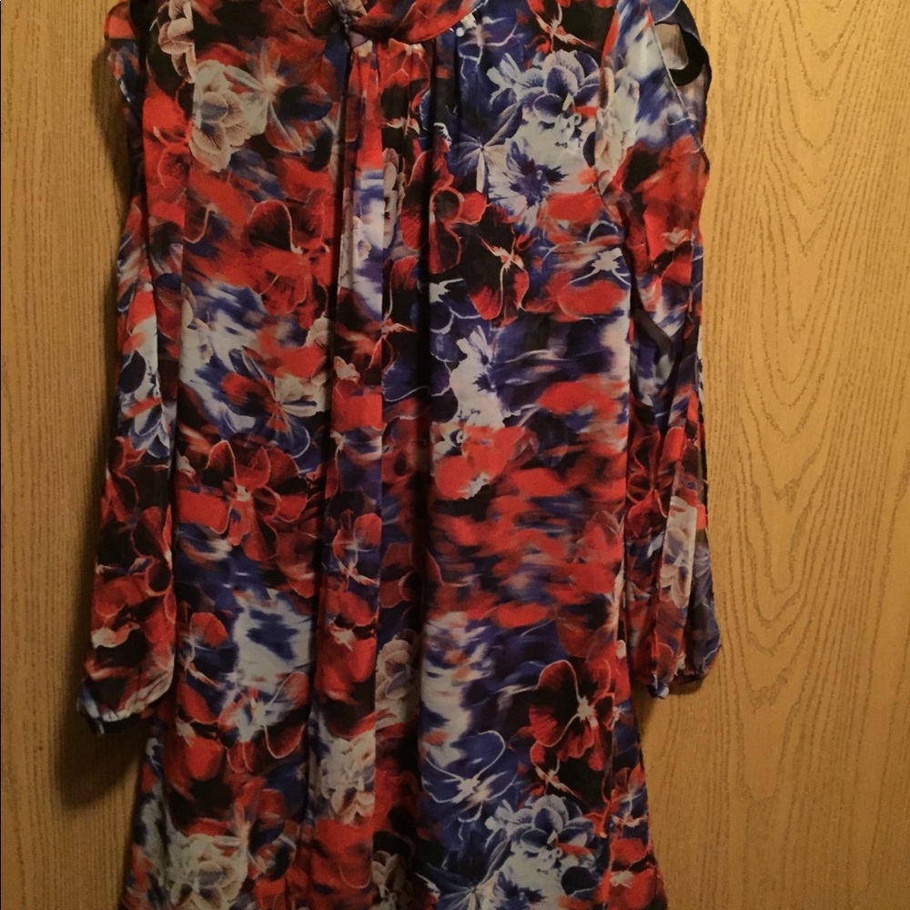 Jennifer Lopez floral dress